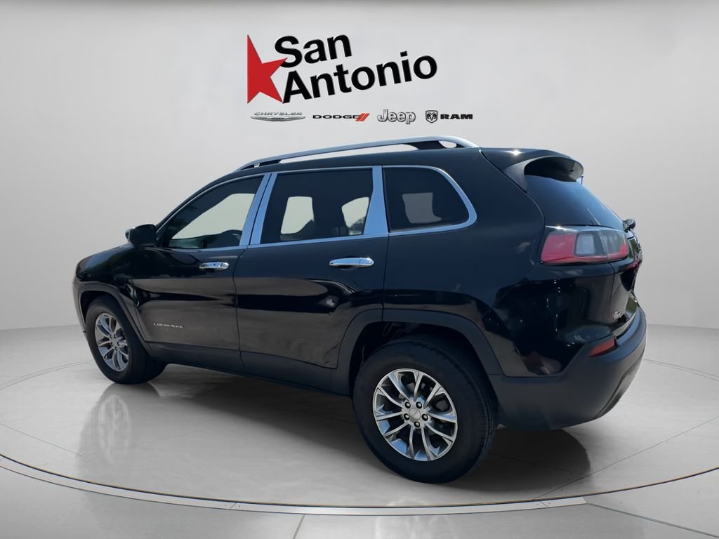 Used 2019 Black Jeep Latitude Plus image 10