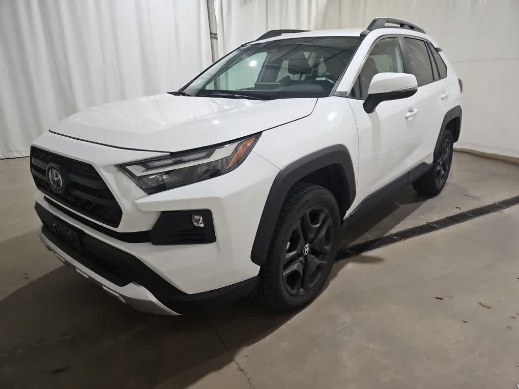 Used 2024 Ice Cap Toyota Adventure image 5
