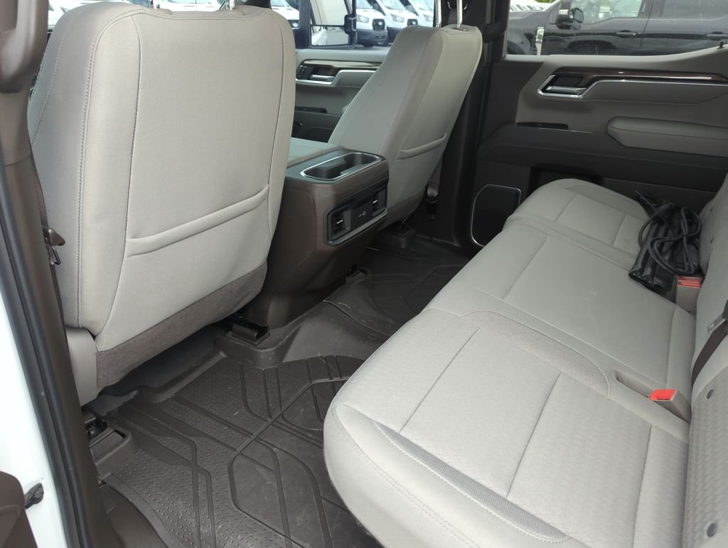 Used 2025 White Chevrolet RST image 29