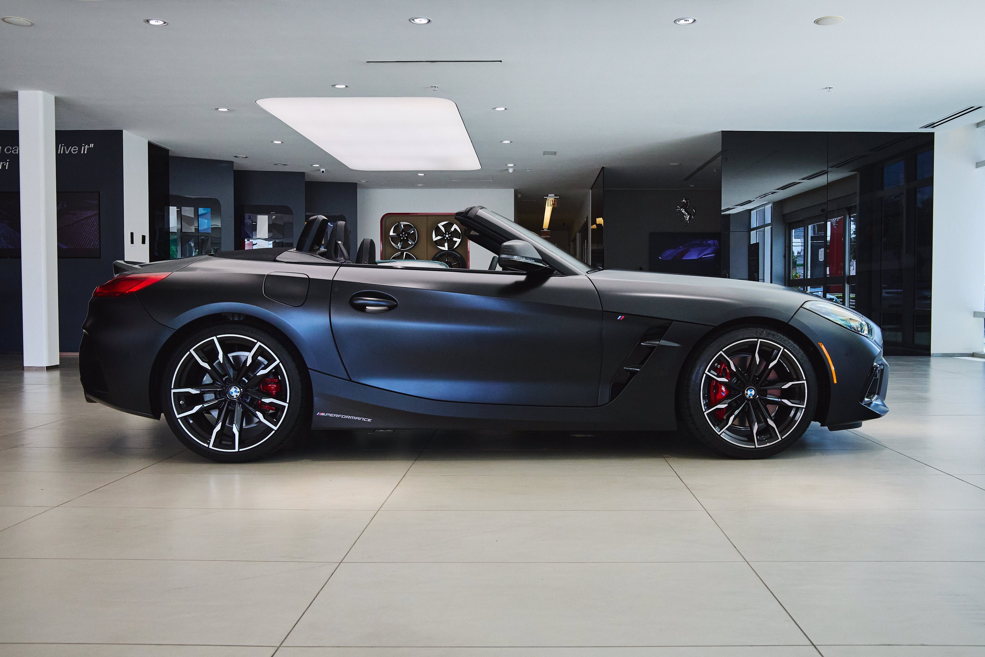 2026 BMW Z4 M40i - Photo 6