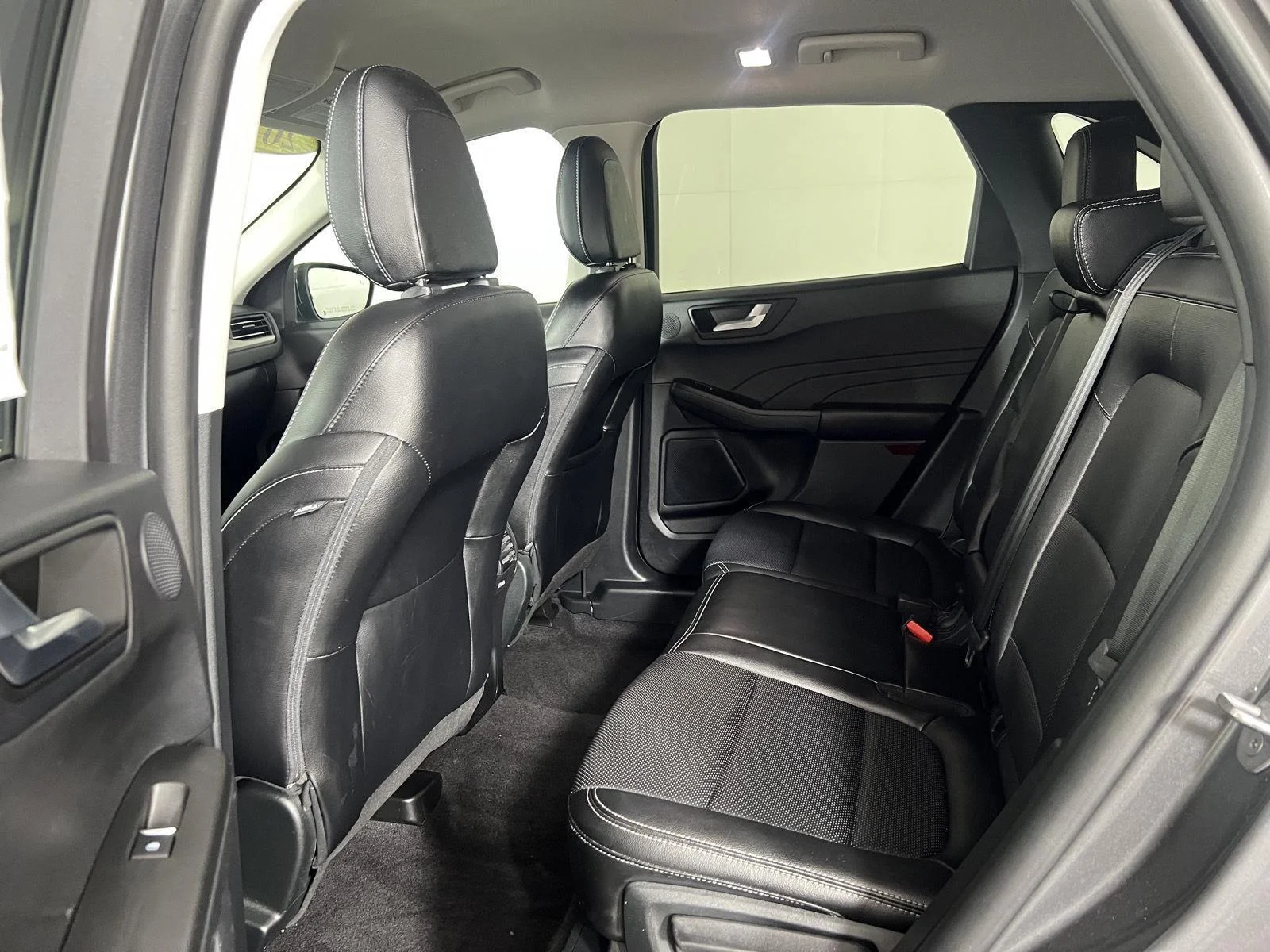 Used 2022 Carbonized Gray Ford SEL image 9