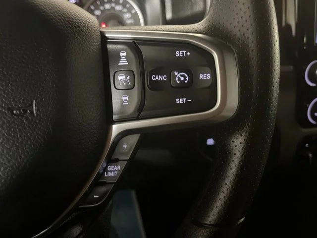 New 2026 Diamond Black Crystal Pearl-Coat Exterior Paint RAM Warlock image 21