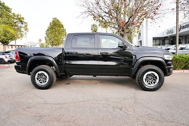 New 2026 Diamond Black Crystal Pearl-Coat Exterior Paint RAM RHO image 7