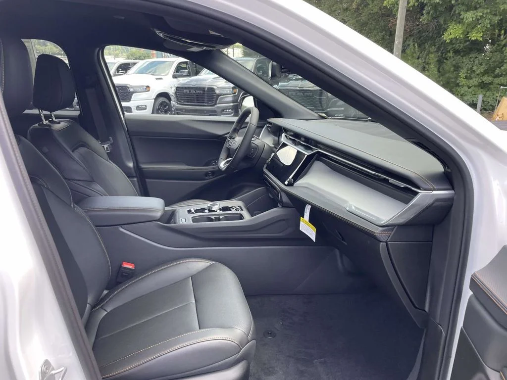 New 2026 Bright White Clearcoat Jeep Laredo image 15