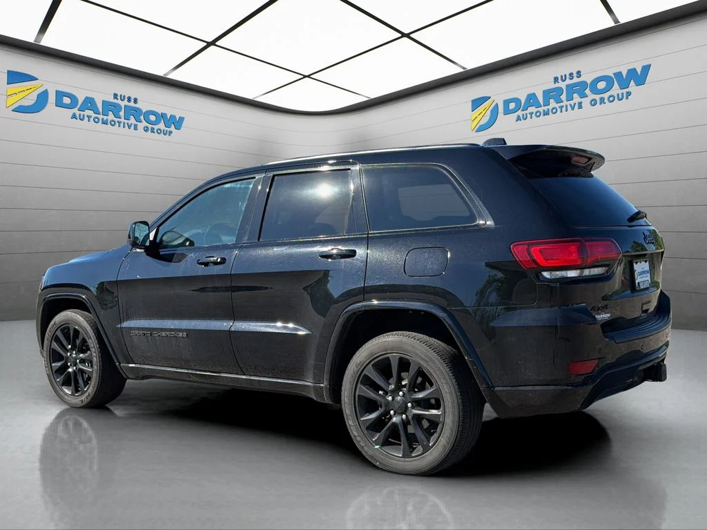 Used 2020 Black Jeep Altitude image 3