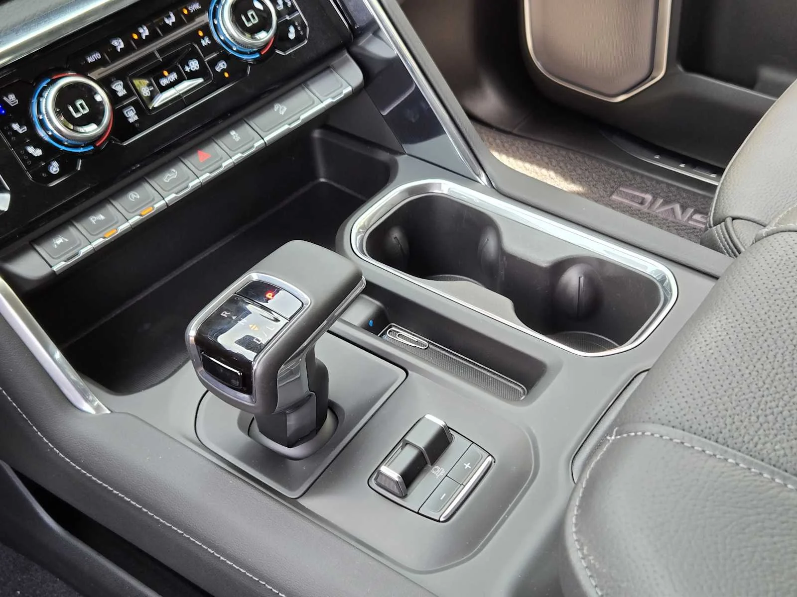 2026 GMC Sierra 1500 Denali - Photo 14