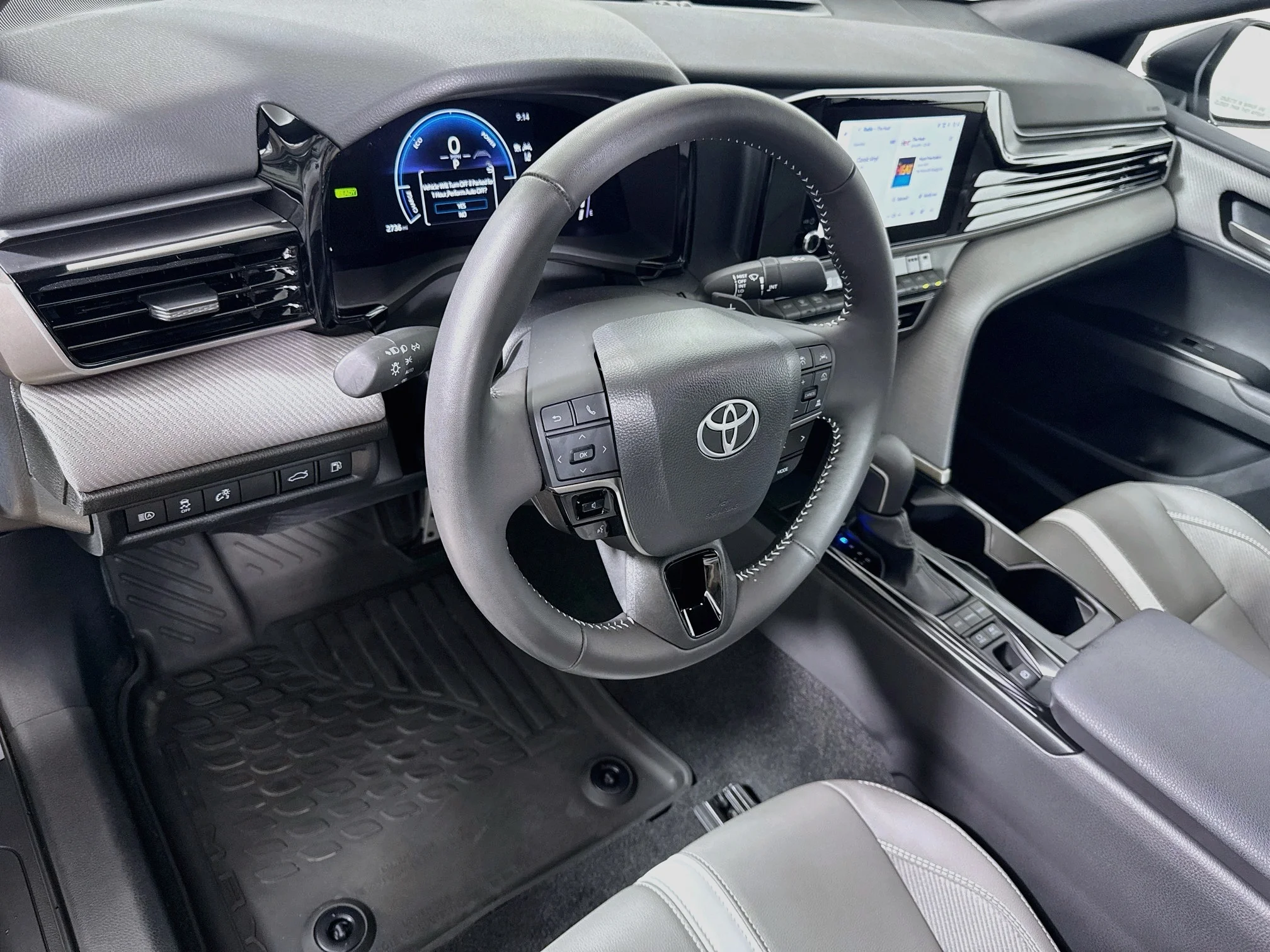 Certified Used 2024 Ice Cap Toyota LE image 9