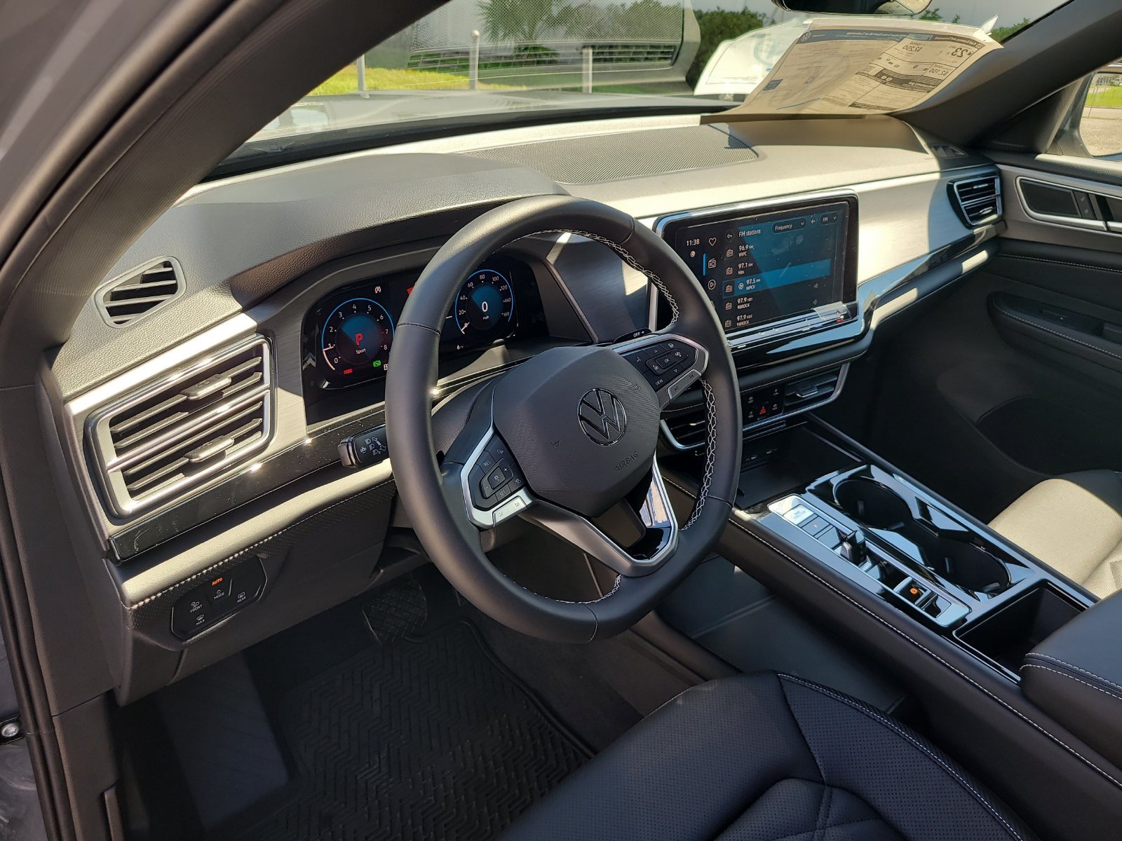 New 2026 Pure Gray Volkswagen 2.0T SE W/TECHNOLOGY image 17