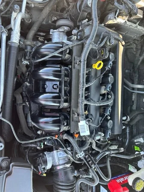 Used 2016 Gray Ford SE image 25