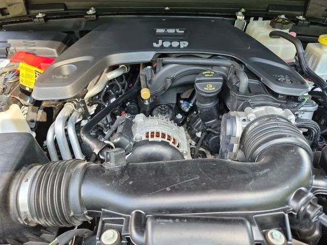 Used 2021 Black Jeep Mojave image 25