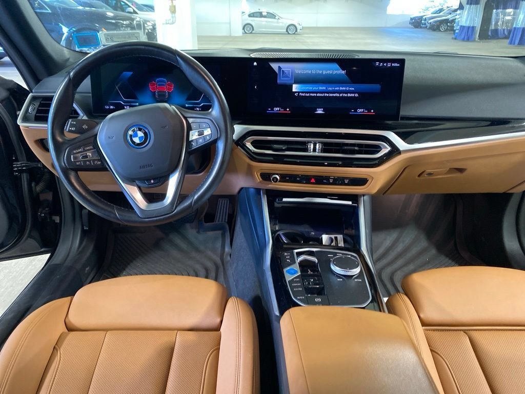 Used 2023 Jet Black BMW eDrive35 image 9
