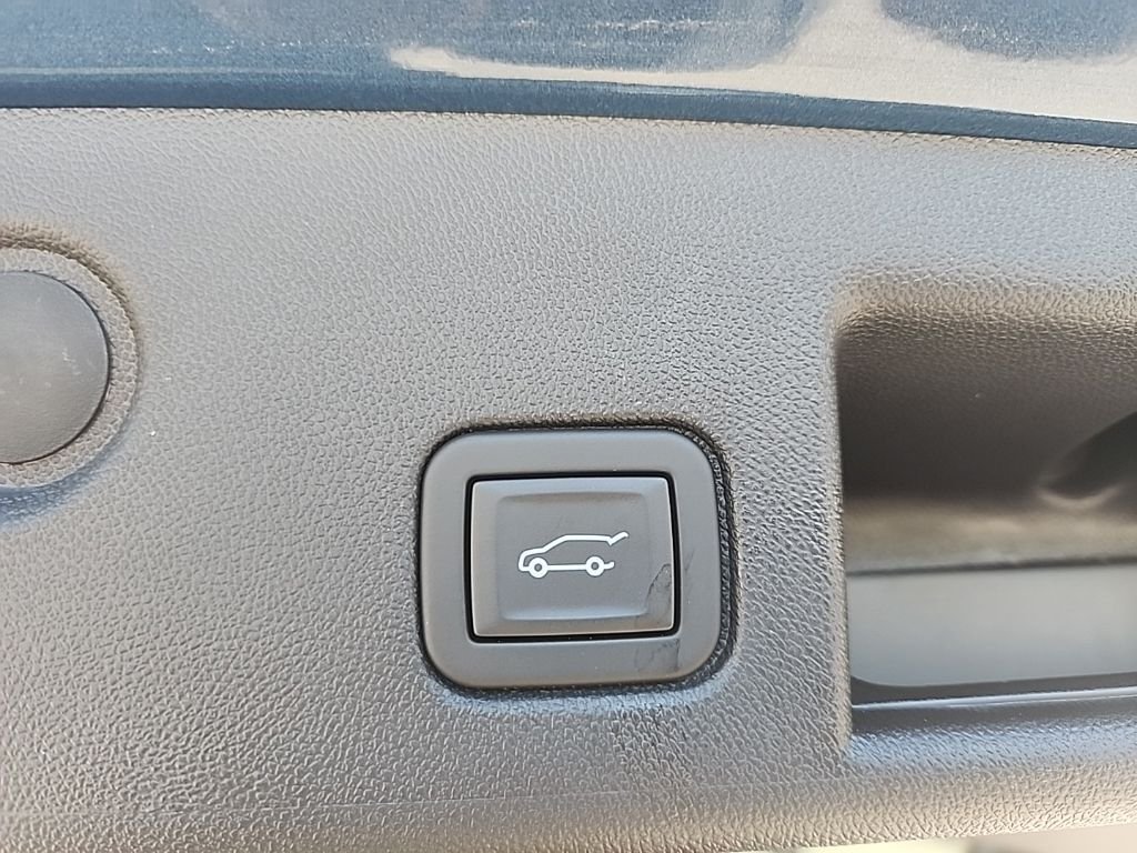 Used 2024 Blue Chevrolet LT image 18
