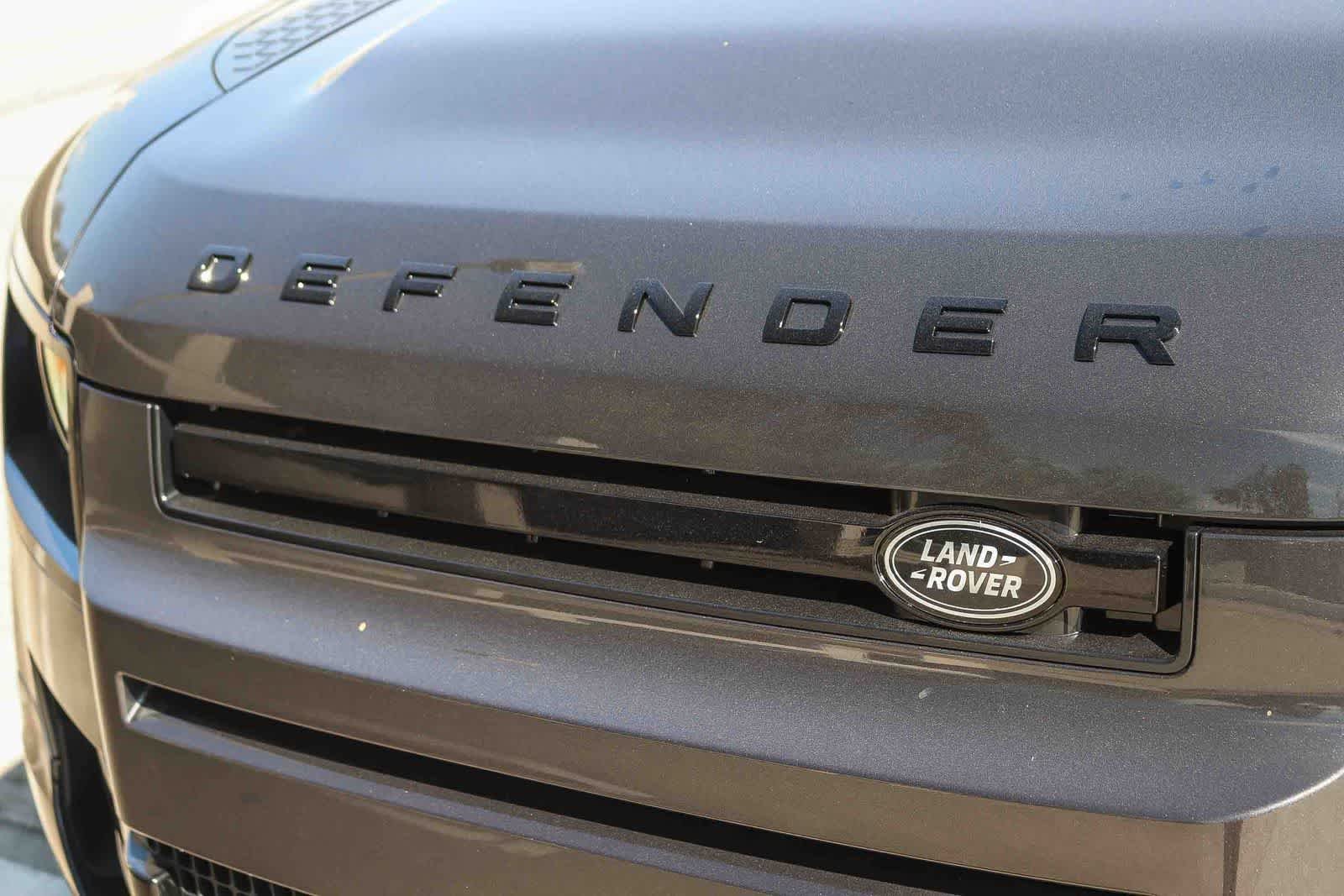 New 2026 Carpathian Grey Land Rover X-Dynamic SE image 10