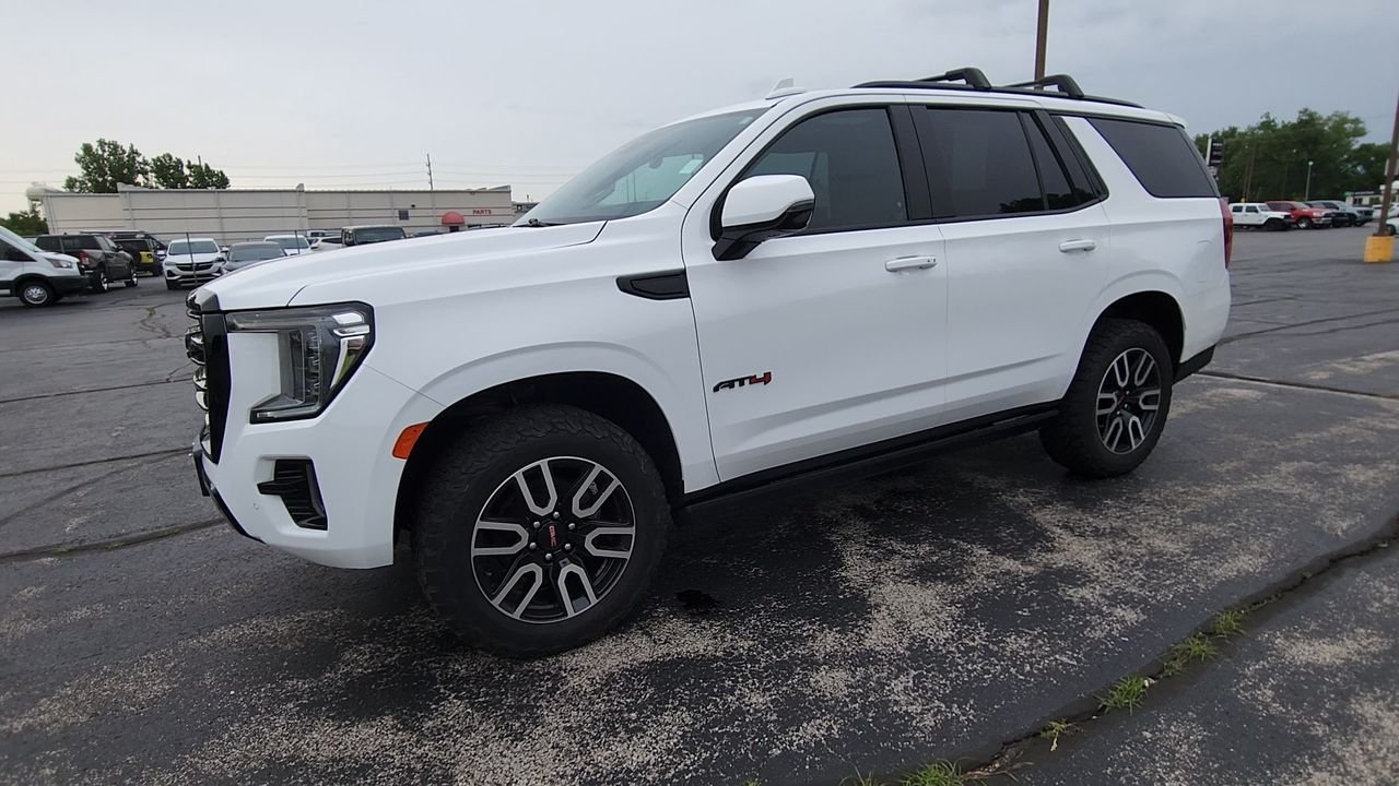 Used 2021 White GMC AT4 image 4