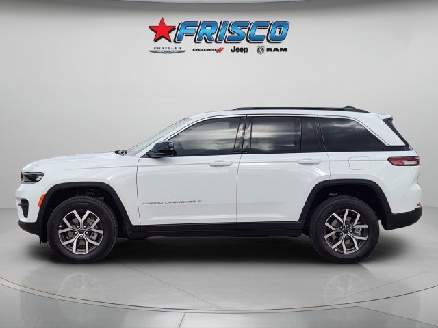 New 2027 Bright White Clear-Coat Paint Jeep Laredo image 4