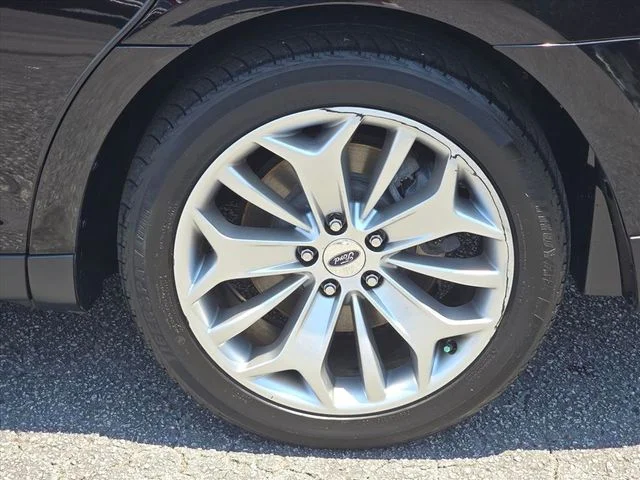 Used 2016 Black Ford Limited image 30