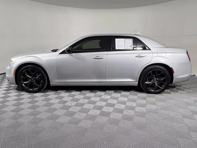 Used 2023 Silver Chrysler Touring image 4