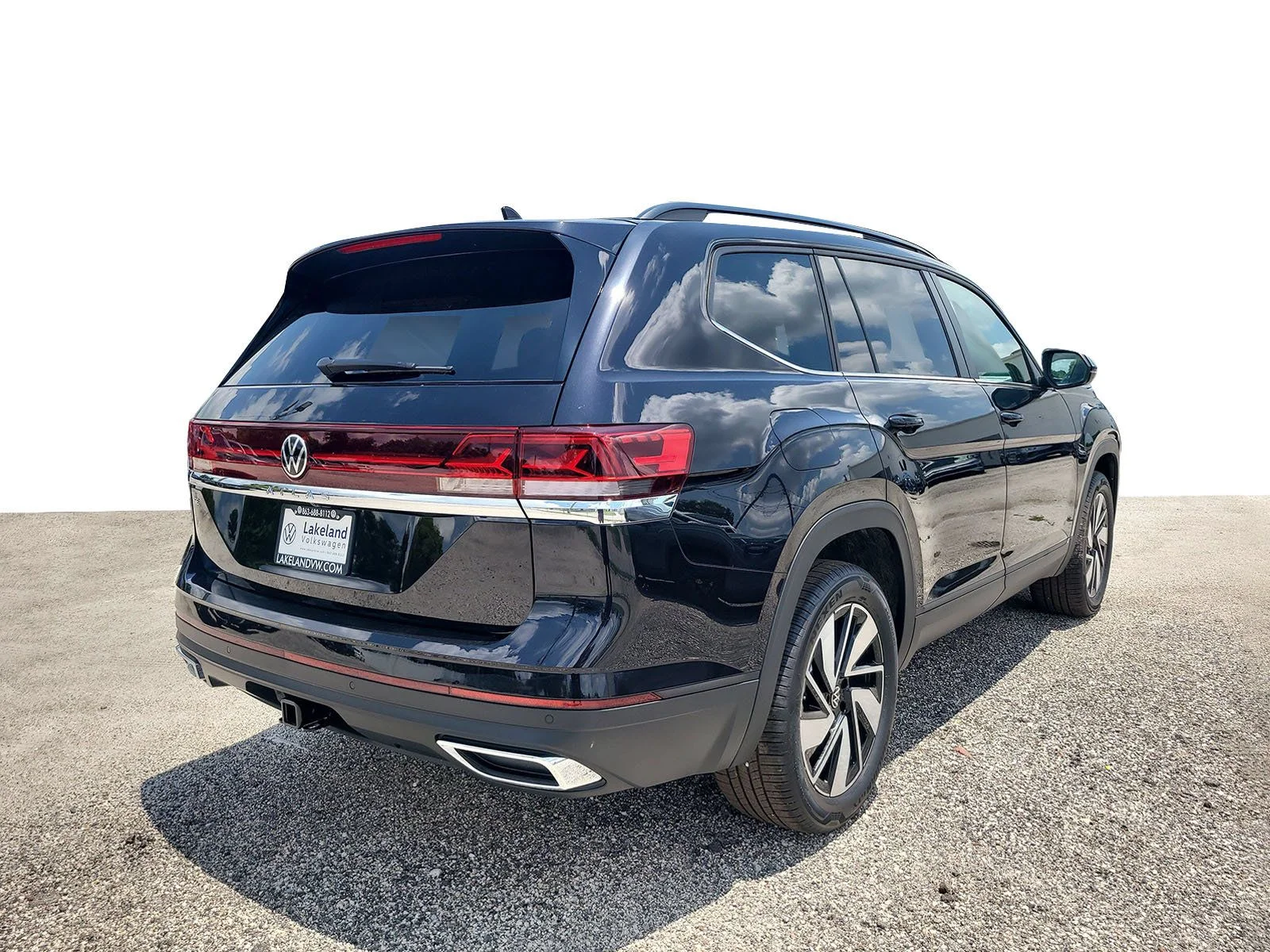 New 2026 Deep Black Pearl Volkswagen 2.0T SE W/TECHNOLOGY image 3