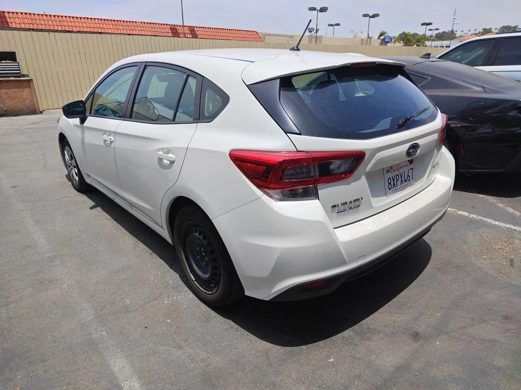 Used 2021 White Subaru Base image 4