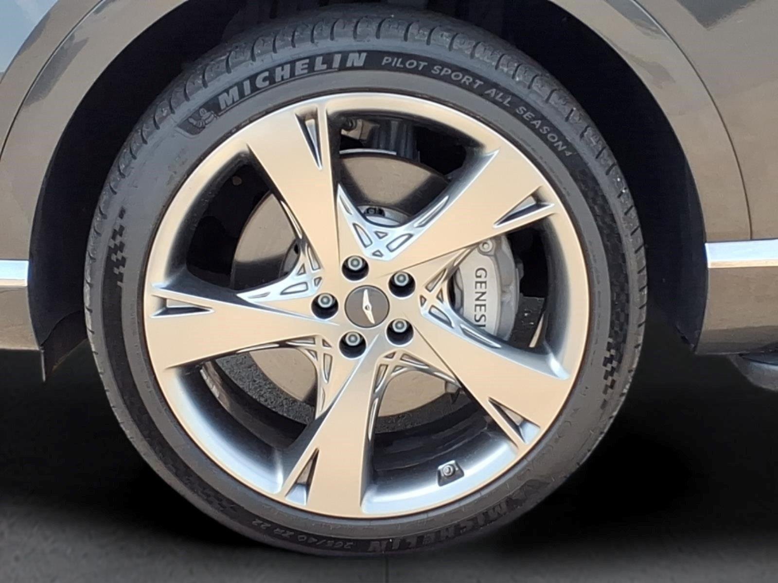 Used 2024  GENESIS 3.5T AWD image 9
