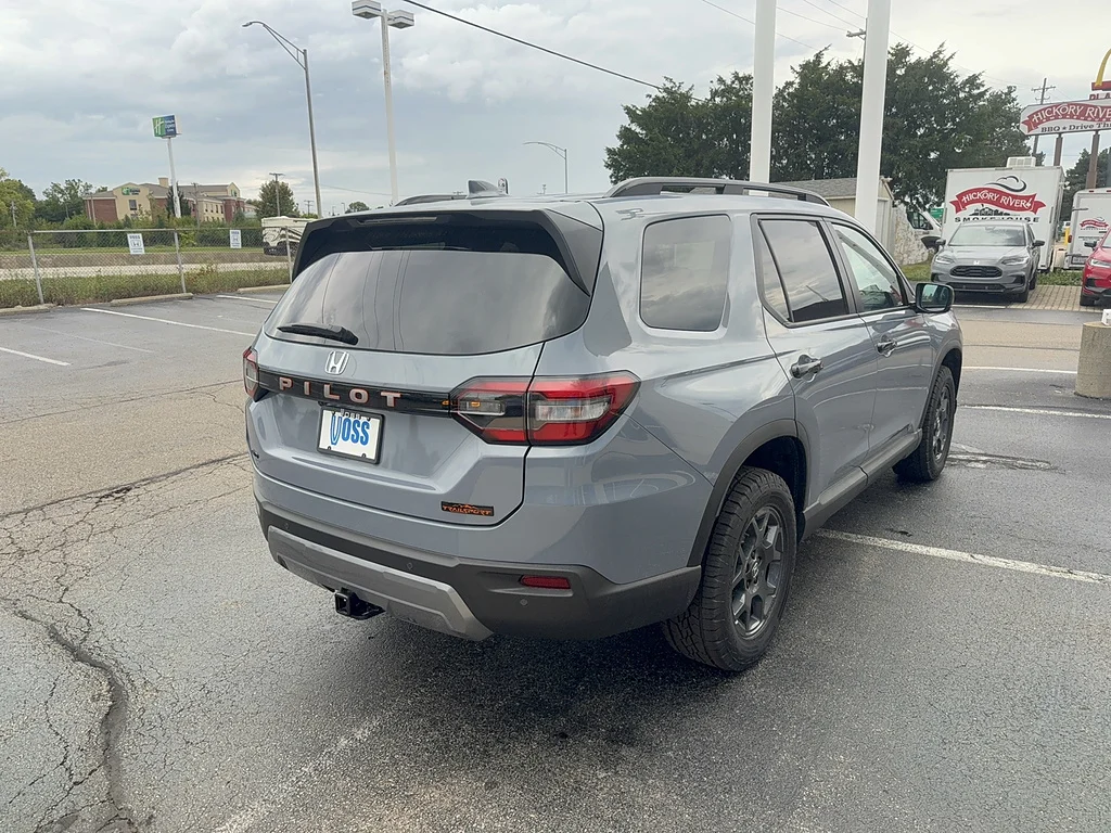 New 2026 Sonic Gray Pearl Honda TrailSport image 5