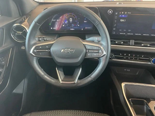 Used 2025 Red Chevrolet LT image 13