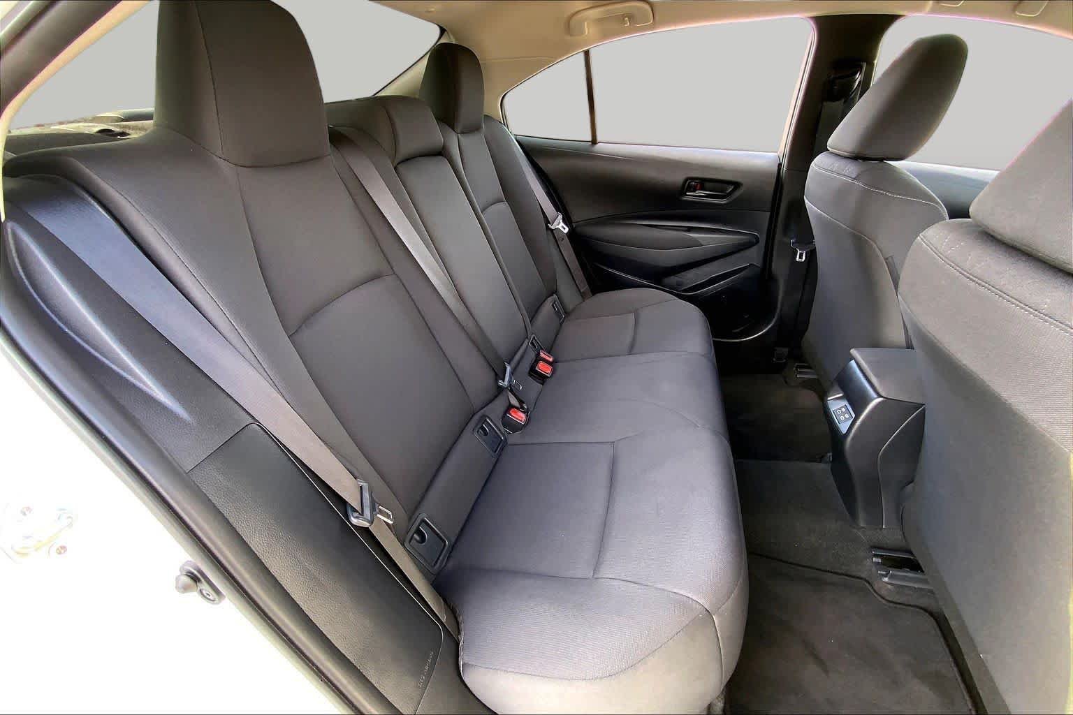 Used 2024 Ice Cap Toyota LE image 19