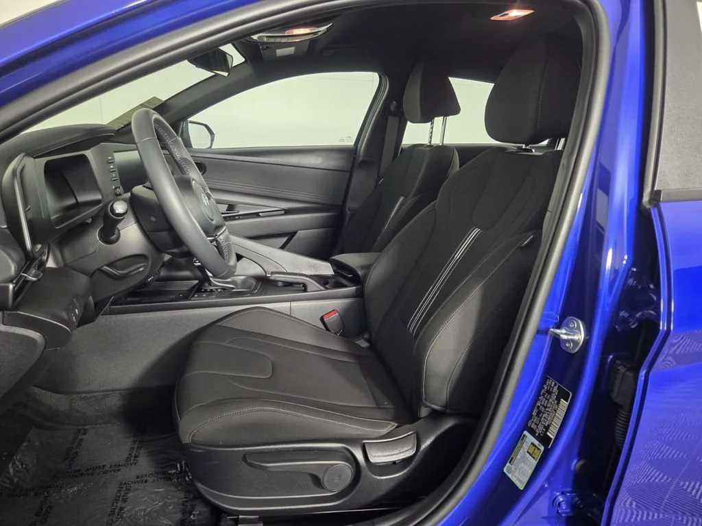 Used 2026 Intense Blue Hyundai SEL Sport image 10