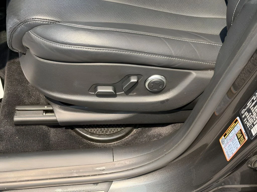 Used 2025 Gray Genesis 2.5T image 22