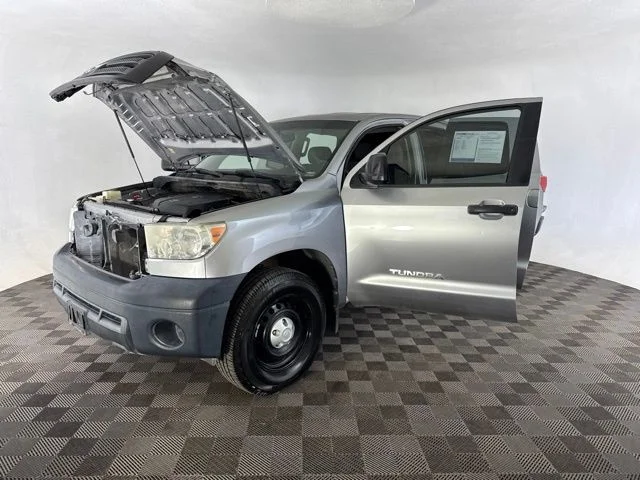 Used 2010  Toyota Grade image 12