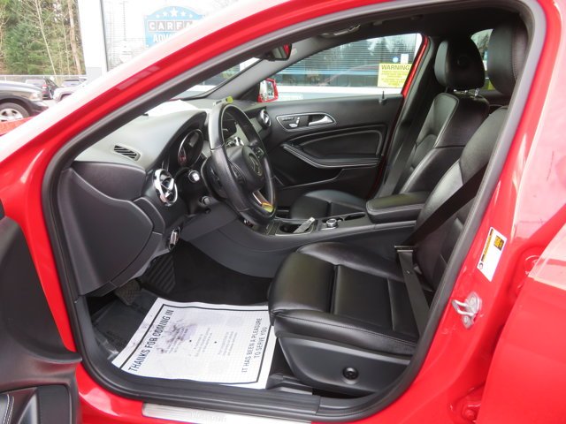 Used 2020 Jupiter Red Mercedes-Benz GLA 250 image 21