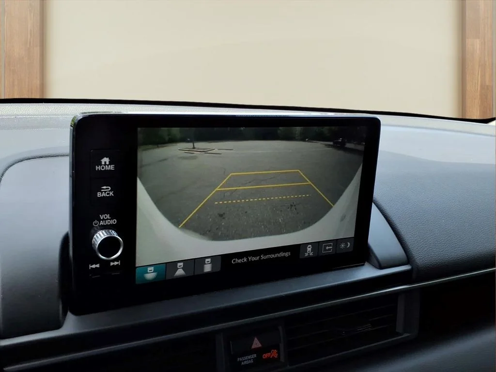 Used 2023 White Honda Touring image 5