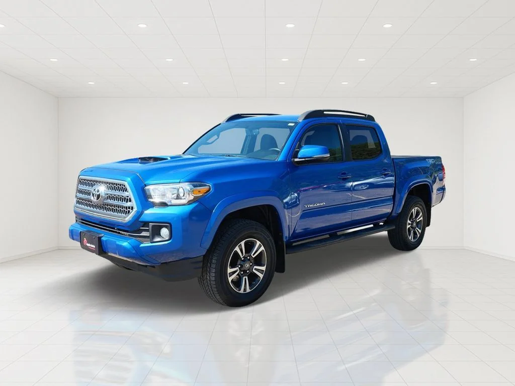 Used 2016 Toyota Tacoma TRD Sport with VIN 3TMCZ5AN5GM017541 for sale in White Bear Lake, Minnesota