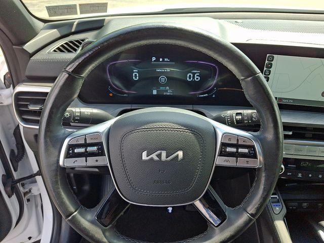 Used 2024 White Kia EX X-Line AWD image 19