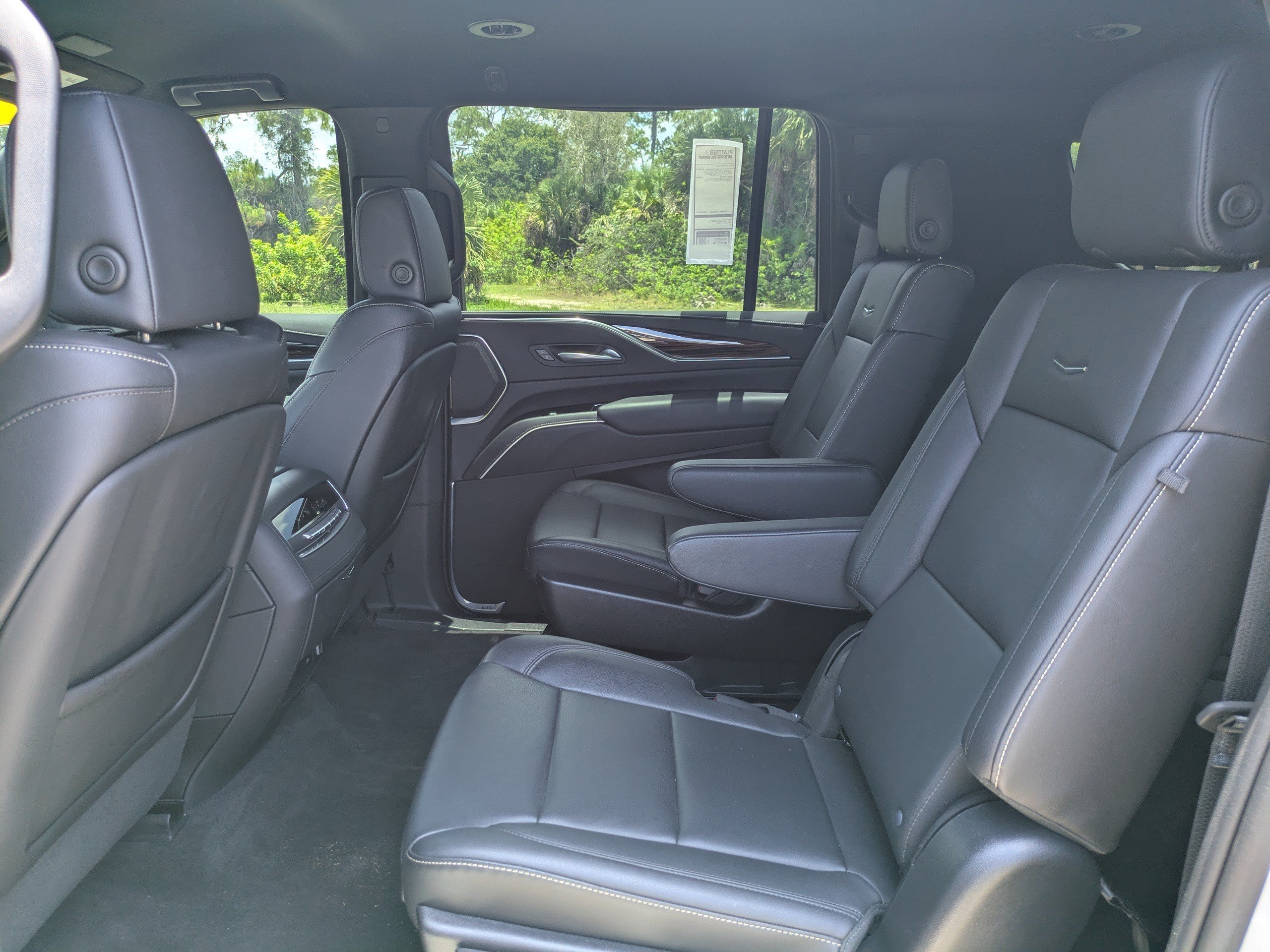 2022 Cadillac Escalade ESV Luxury - Photo 12