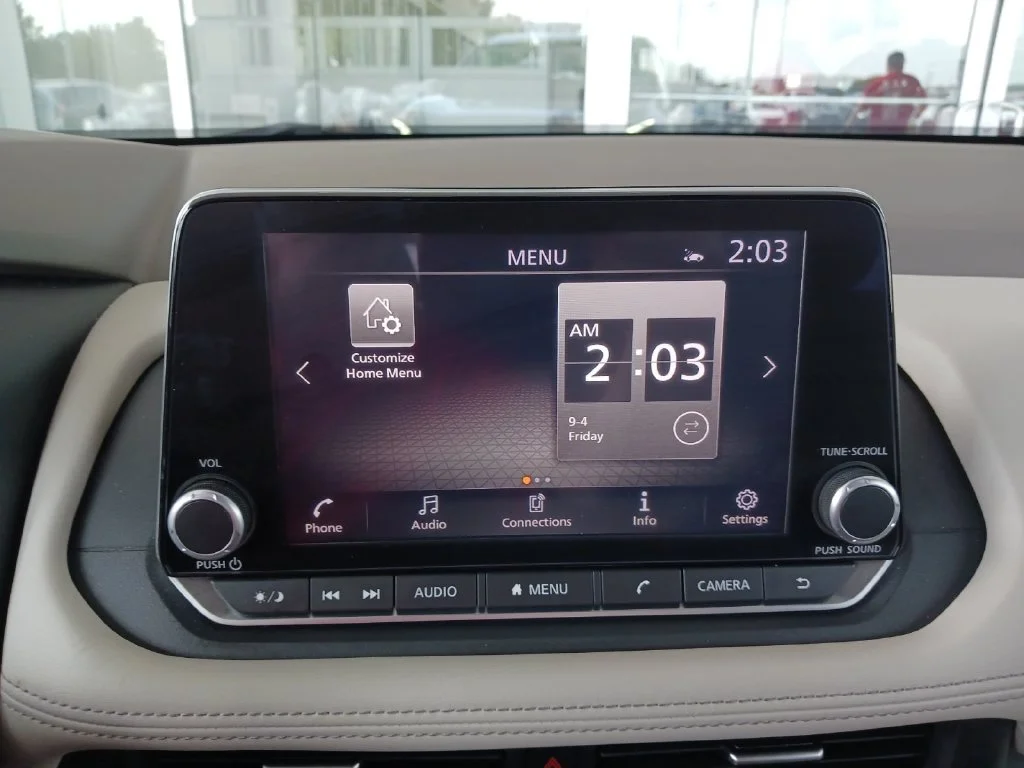 Used 2024 White Nissan SV image 20