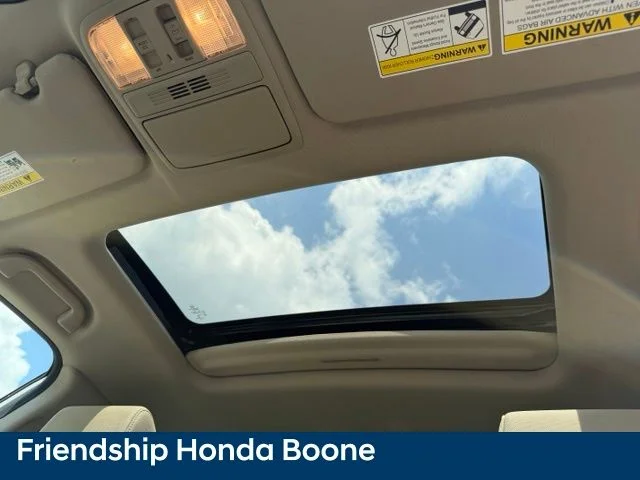 Used 2019 White Honda EX image 35