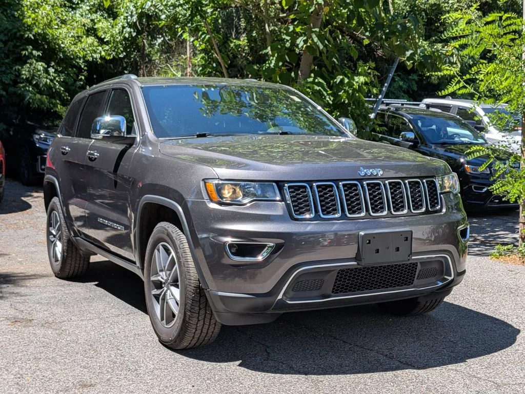 Used 2021 Gray Jeep Limited image 4