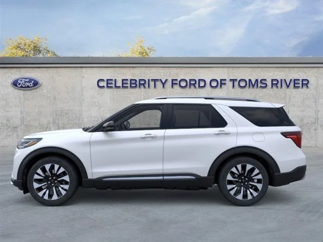 New 2026 White Ford Platinum image 3