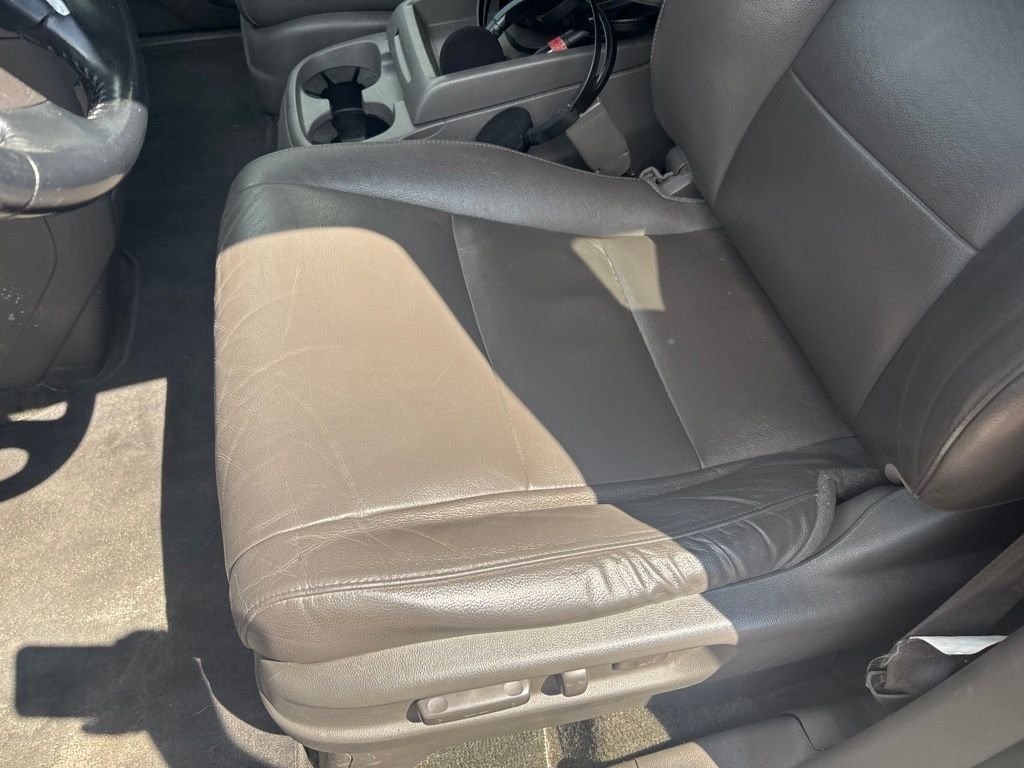 Used 2016 Gray Honda EX-L image 12