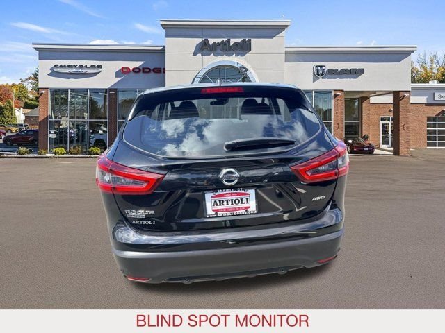 Certified Used 2022 Black Nissan S image 6