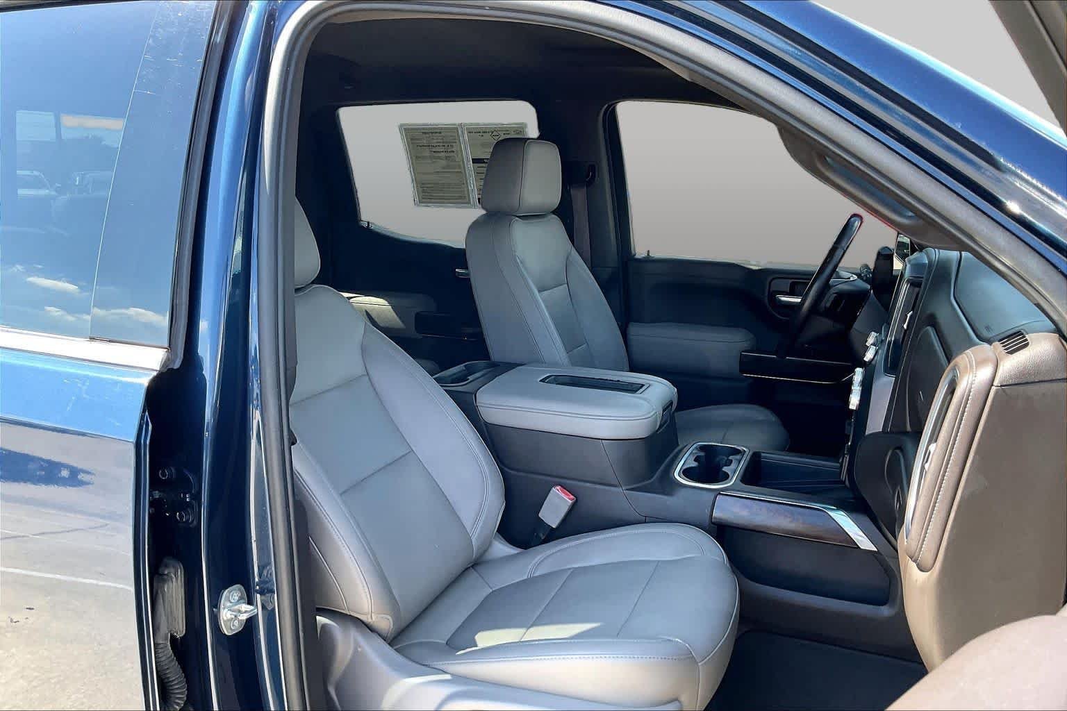 Used 2019 Pacific Blue Metallic GMC SLT image 9