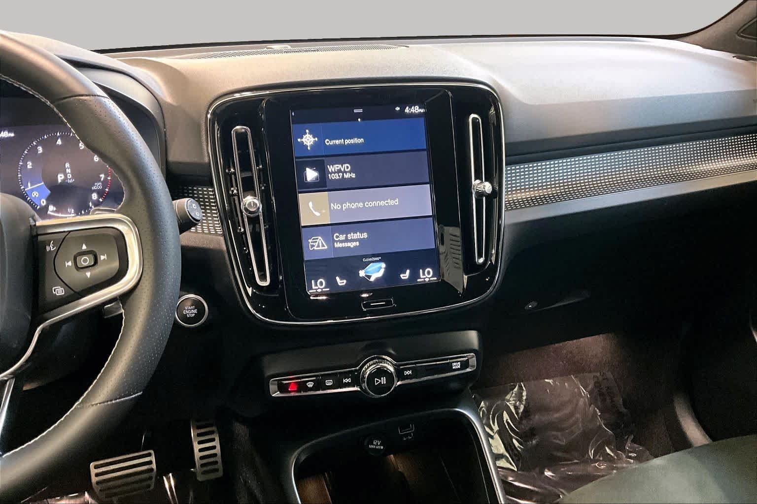 Pre-Owned 2019 Volvo XC40 R-Design