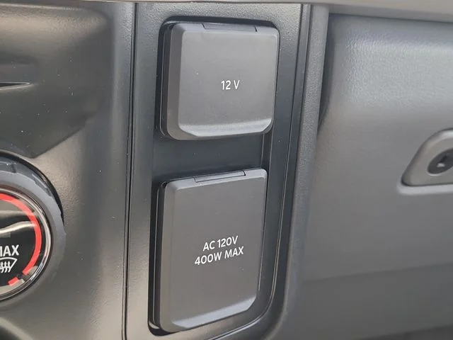 New 2026 Oxford White Ford XLT image 27