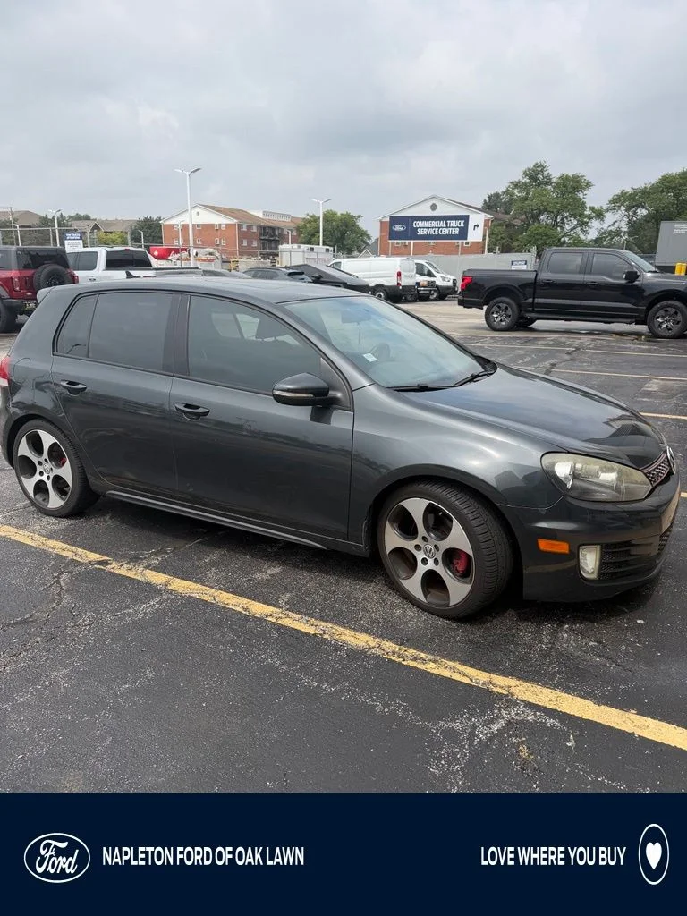 Used 2011 Gray Volkswagen Base image 1