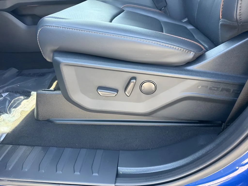 Used 2026 Blue Ford Lariat image 10