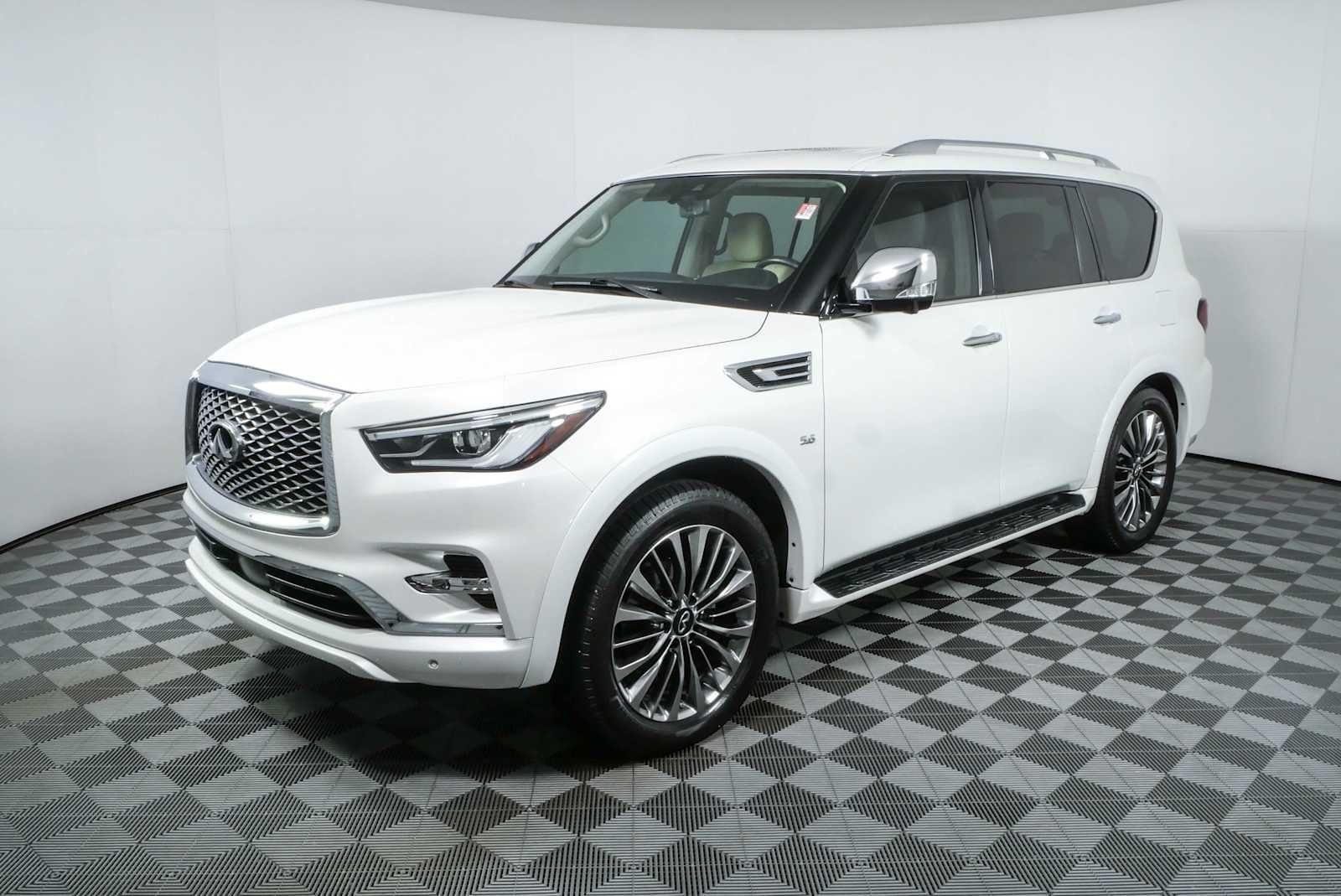 Used 2020 Moonstone White INFINITI LUXE image 27
