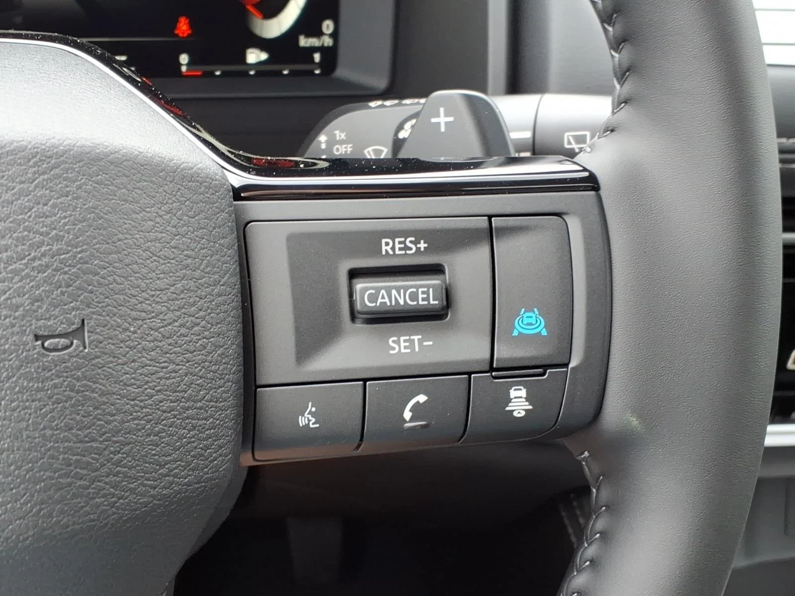 2026 Nissan Rogue Platinum White at Robbins Nissan