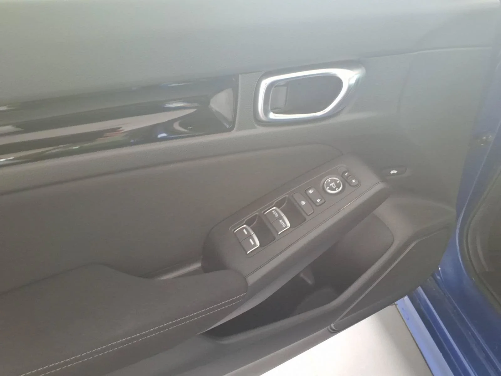 Certified Used 2024 Aegean Blue Metallic Honda EX image 12