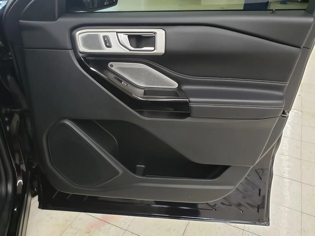Certified Used 2022 Black Metallic Ford ST image 19